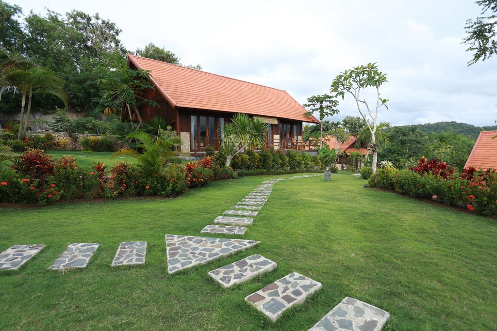 Villa Domanik Labuan Bajo Exterior foto